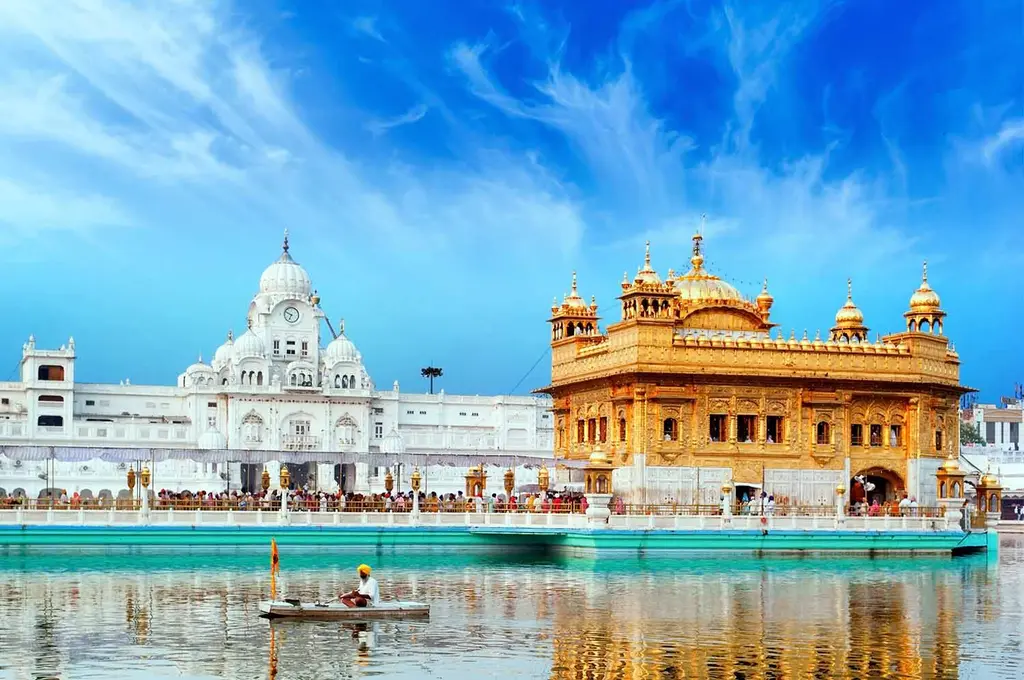 india-amritsar-goldentemple2